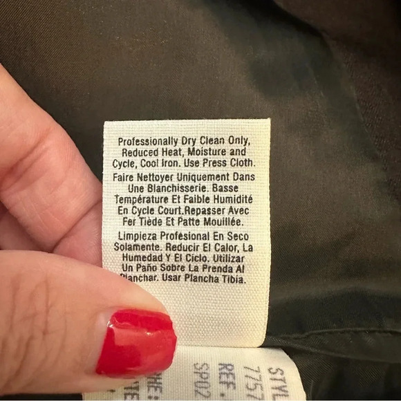 Donna Karan Signature Black Wool Blazer - Picture 6 of 8